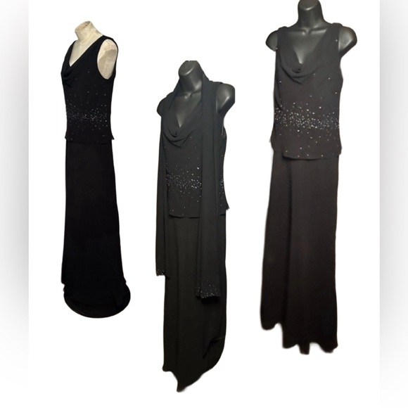 Michaelangelo Elegant Black Evening Gown with Shawl - Picture 4 of 6